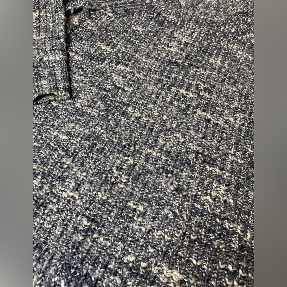3/$20 Ruff Hewn Blue and White Knit Sweater LARGE - Picture 7 of 13